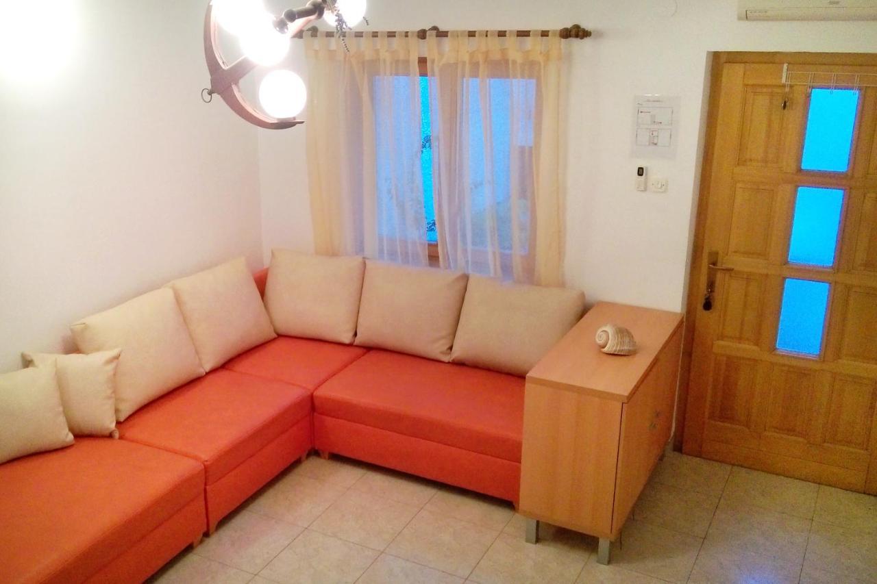 Apartments With A Parking Space Bol, Brac - 4658 Екстериор снимка
