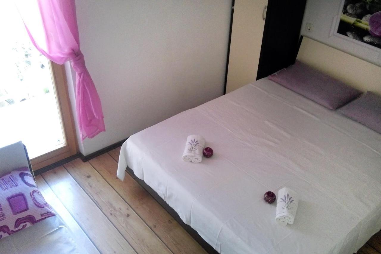Apartments With A Parking Space Bol, Brac - 4658 Екстериор снимка